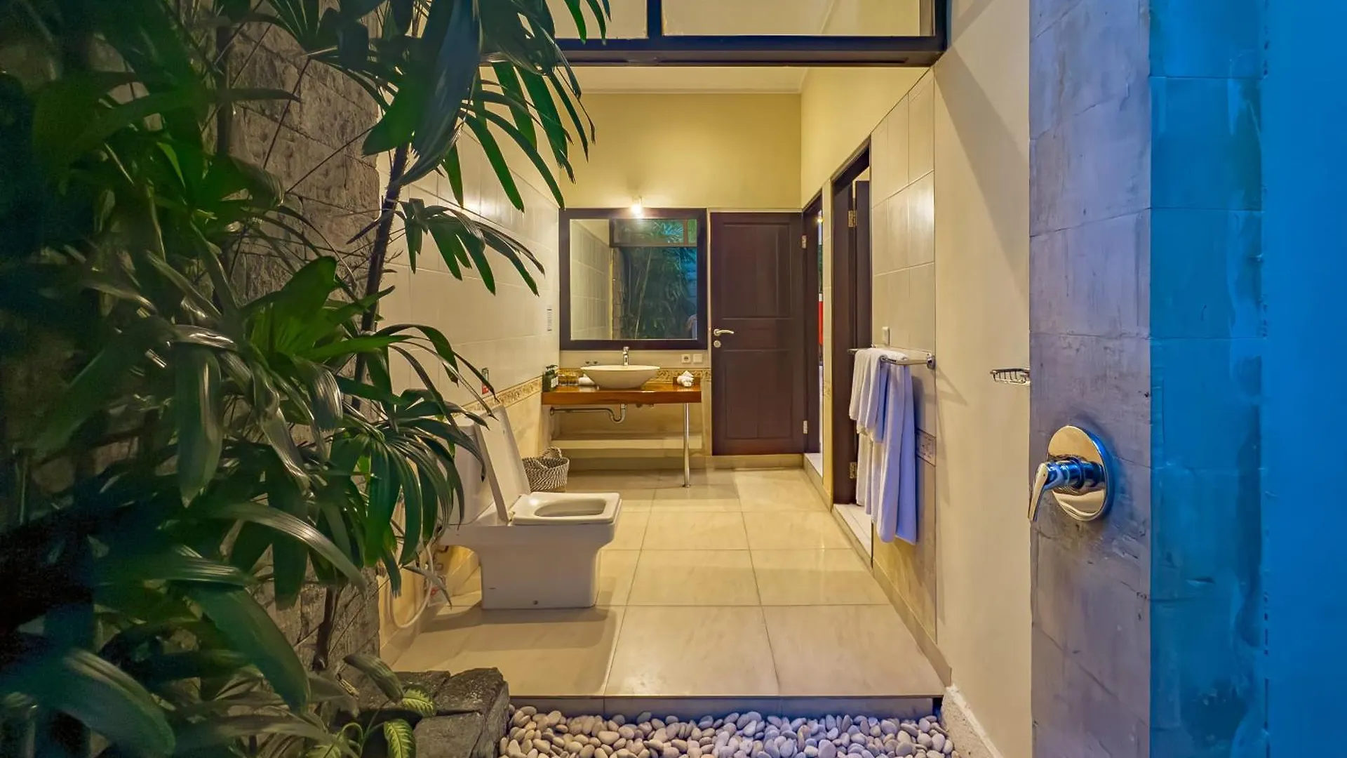 Villa Bugis Abimanyu Seminyak