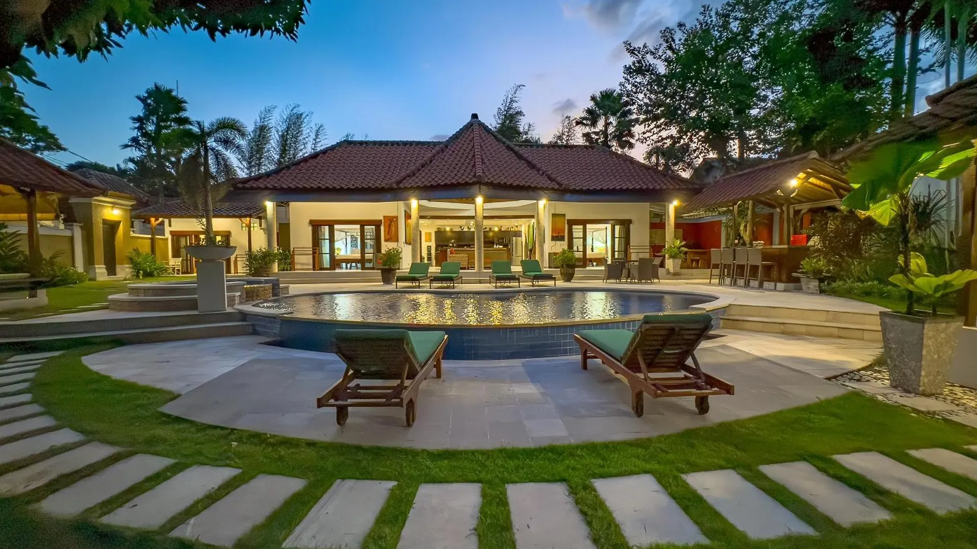 Villa Bugis Abimanyu Seminyak
