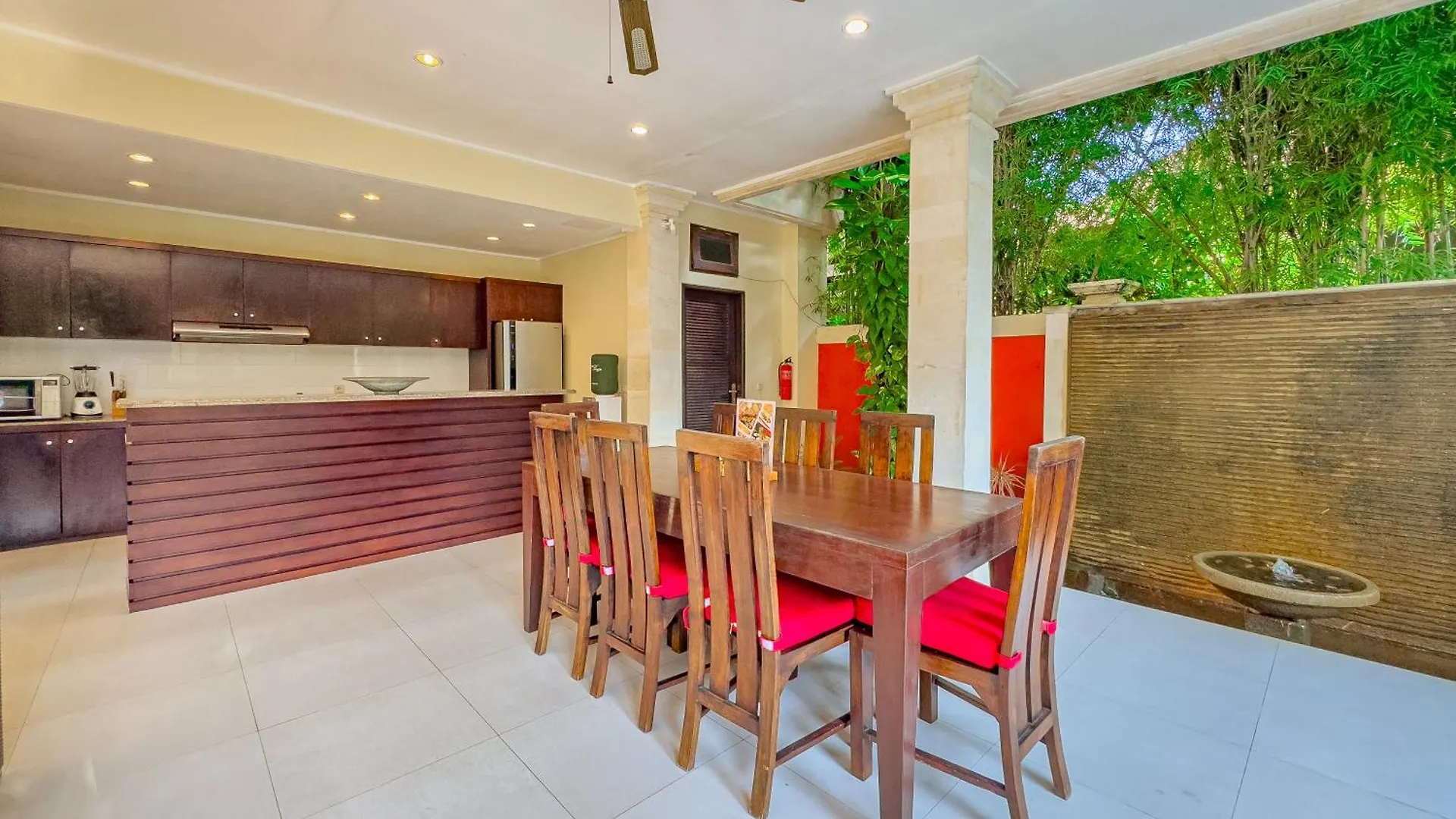 Villa Bugis Abimanyu Seminyak Indonesia