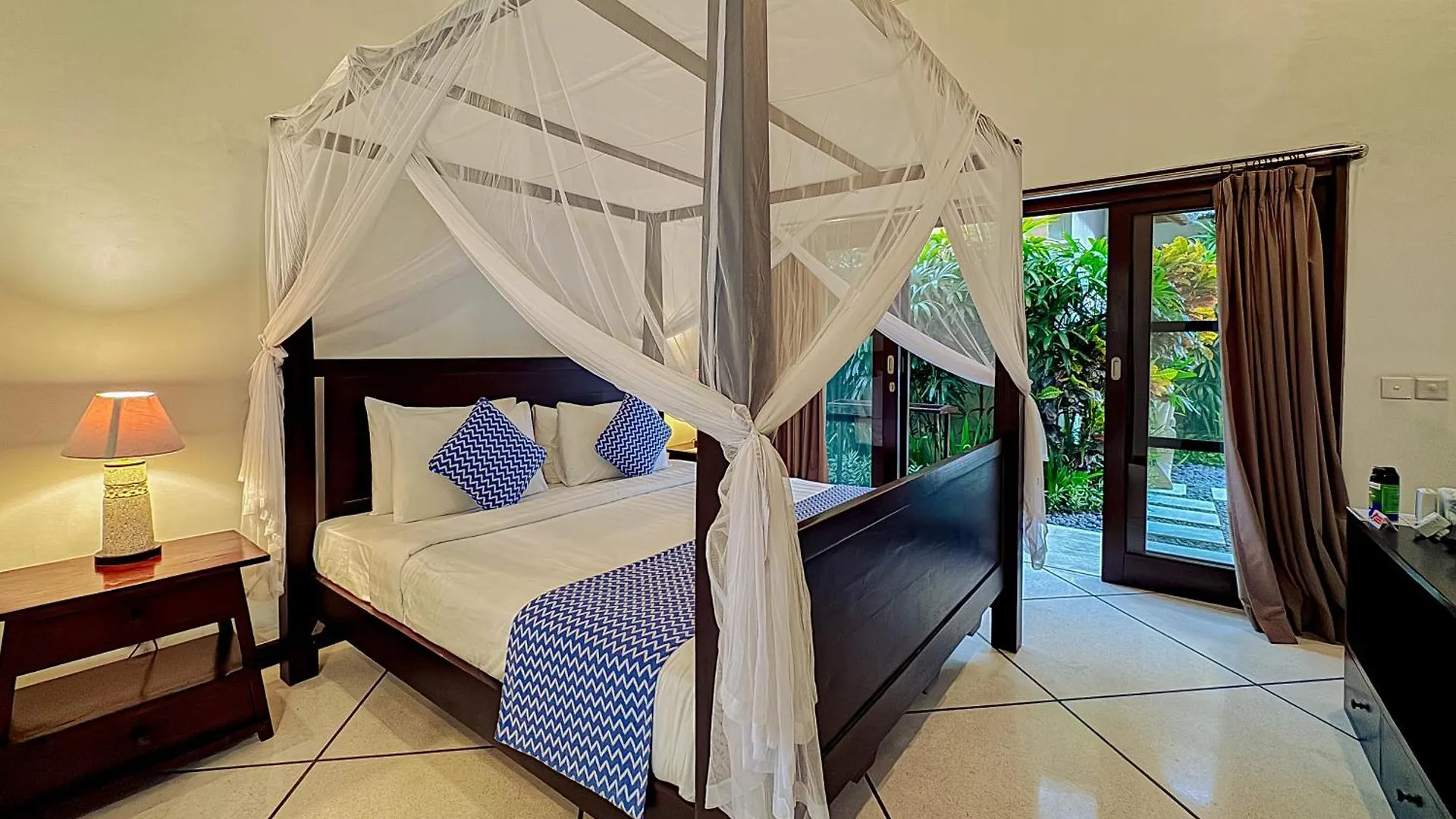 Villa Bugis Abimanyu Seminyak  Seminyak (Bali)