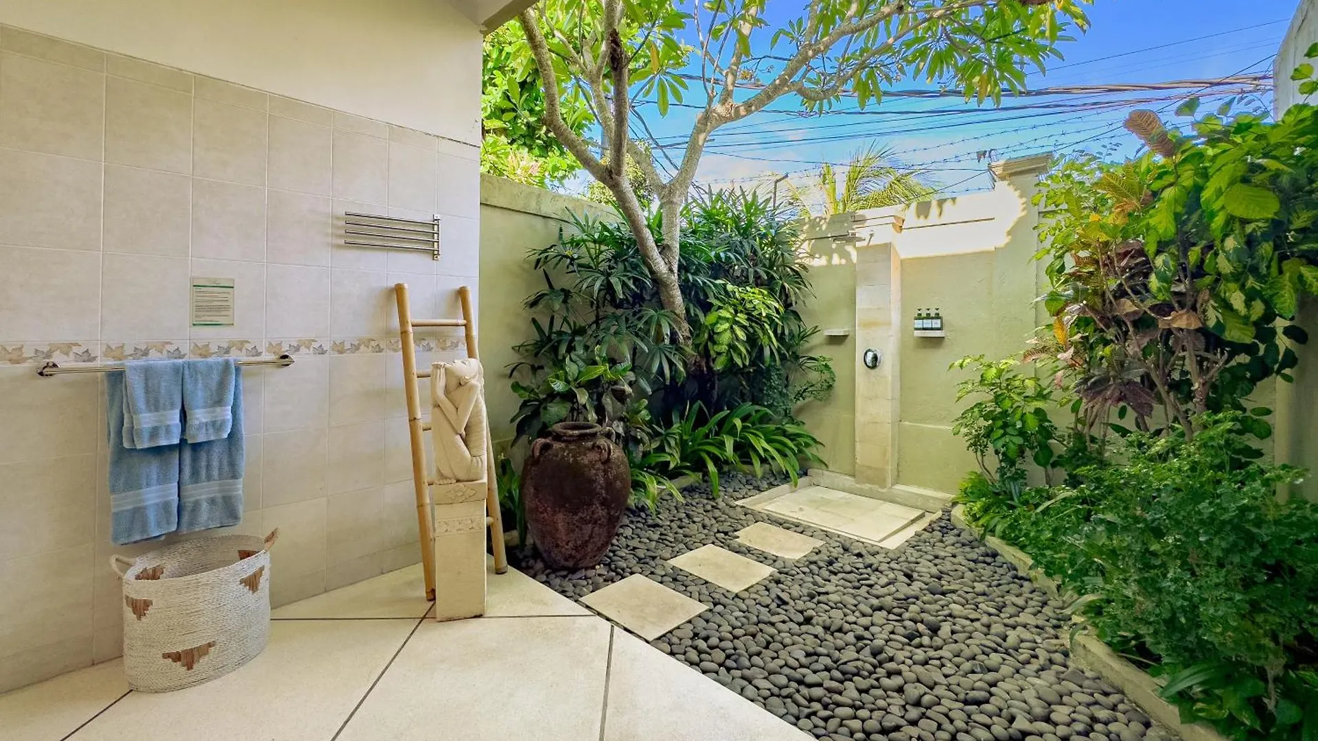 Villa Bugis Abimanyu Seminyak