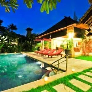  Villa Olive