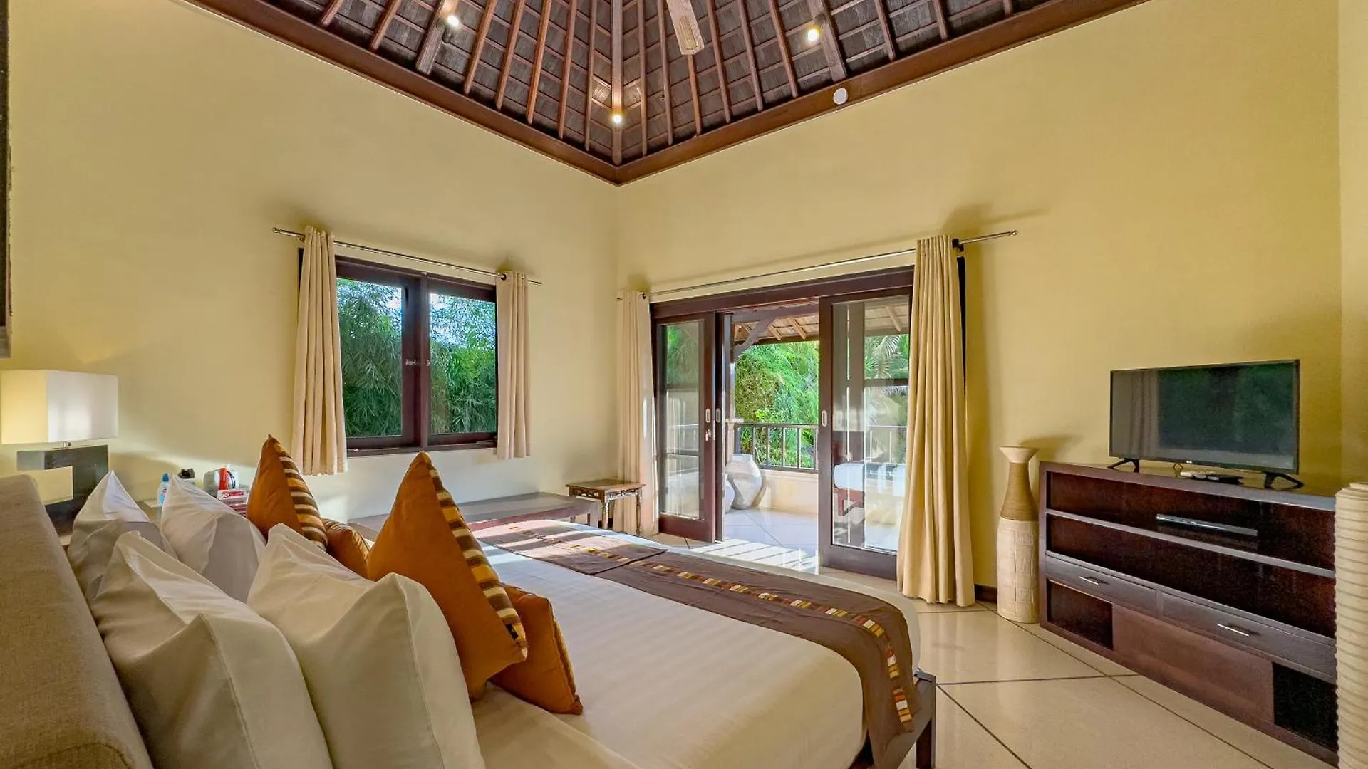 Villa Bugis Abimanyu Seminyak