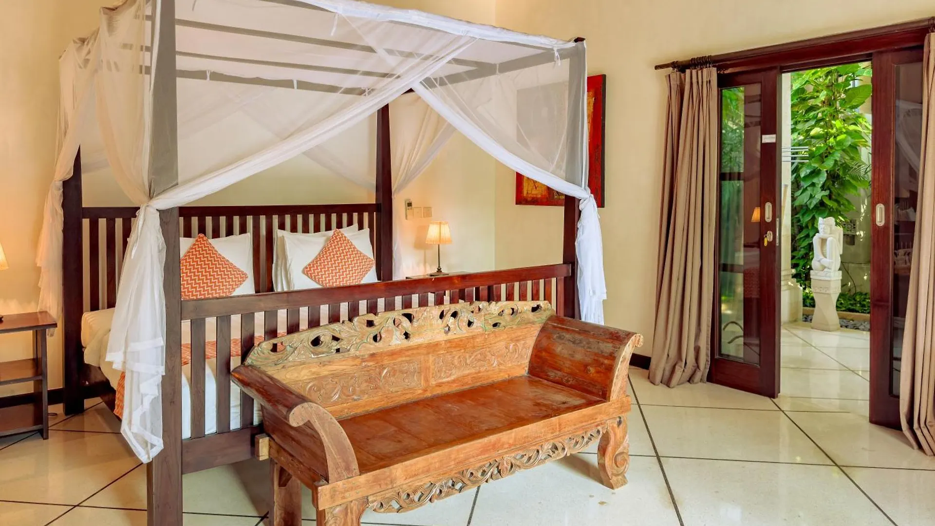 Villa Bugis Abimanyu Seminyak